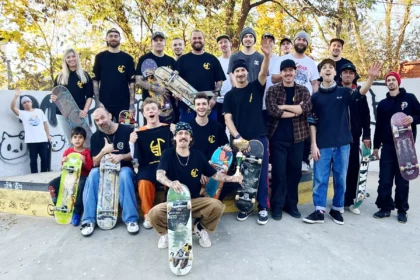 Gruppenfoto Halloween Game of Skate
